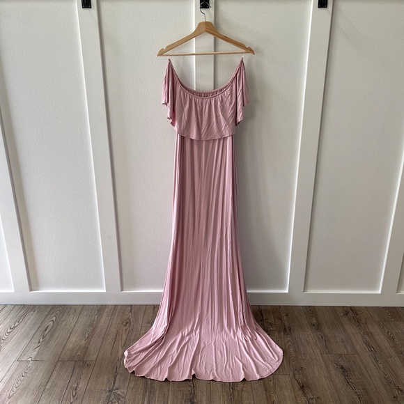 Pinkblush Light Pink Ruffle Off Shoulder Mermaid Maternity Photoshoot Dress - Picture 4 of 5